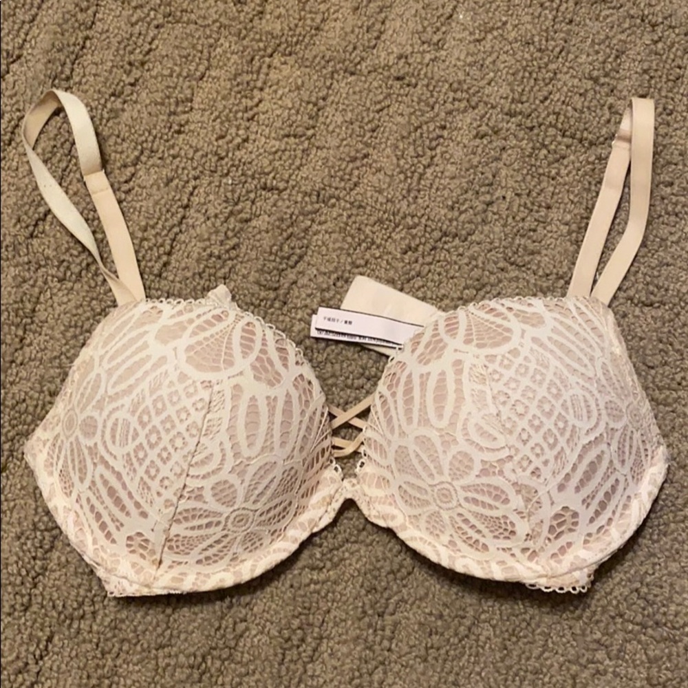 Nude Lacey bra